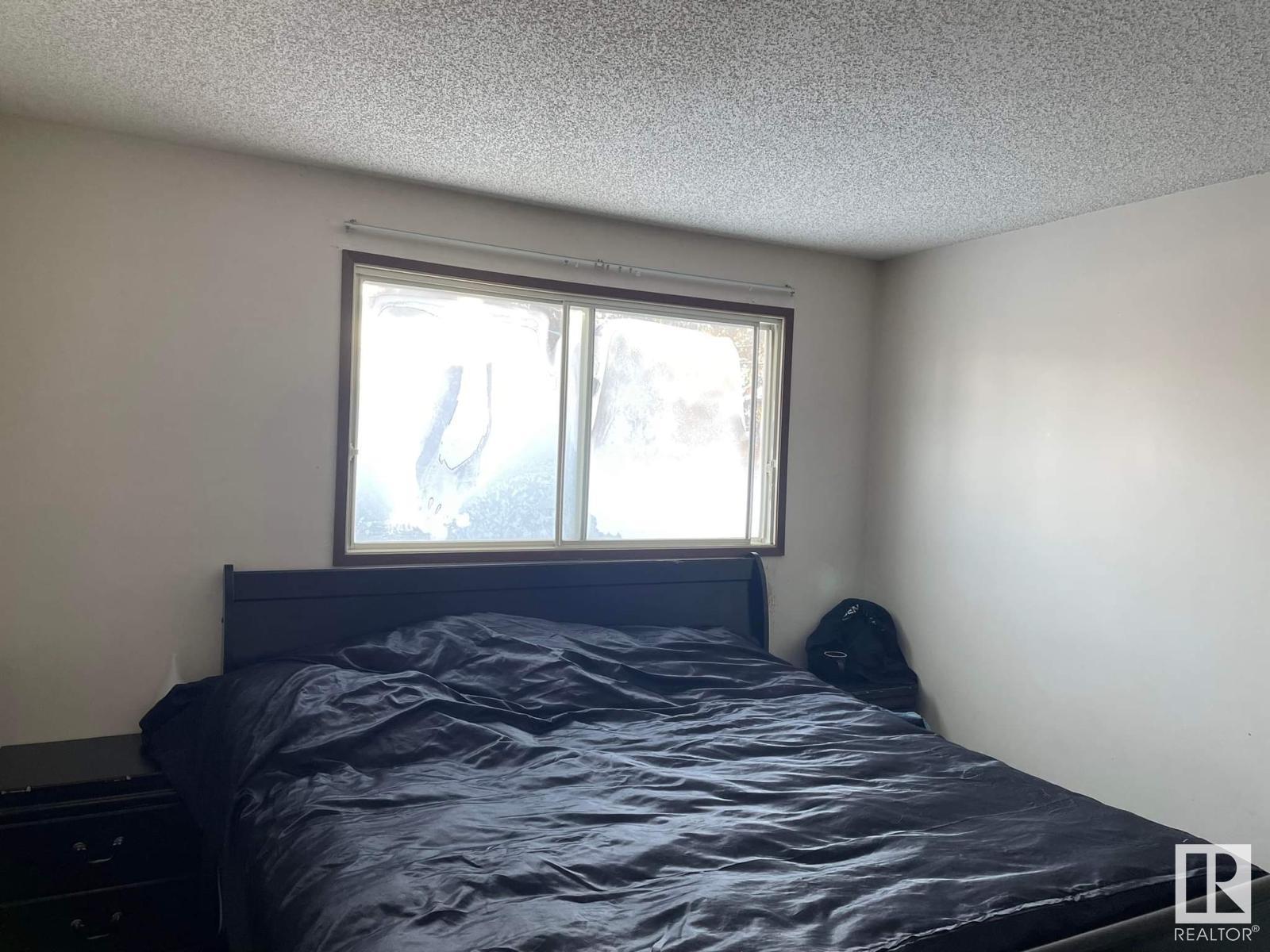 5313 21 AV NW NW