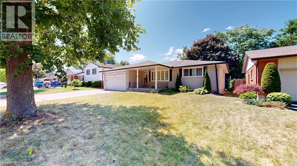 31 APPLEWOOD Lane