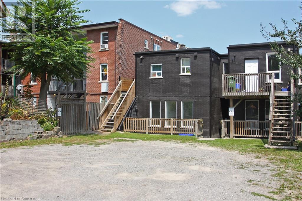590 MAIN Street E