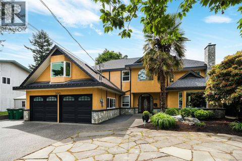 2013 Ferndale Rd Saanich BC V8N2Y4