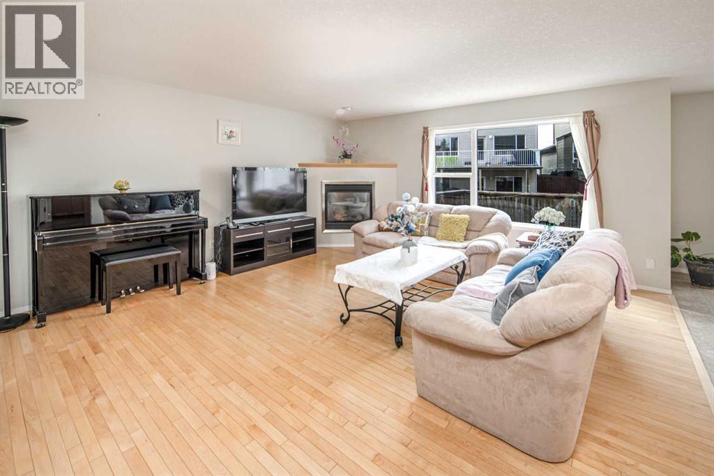 96 Panamount Manor NW