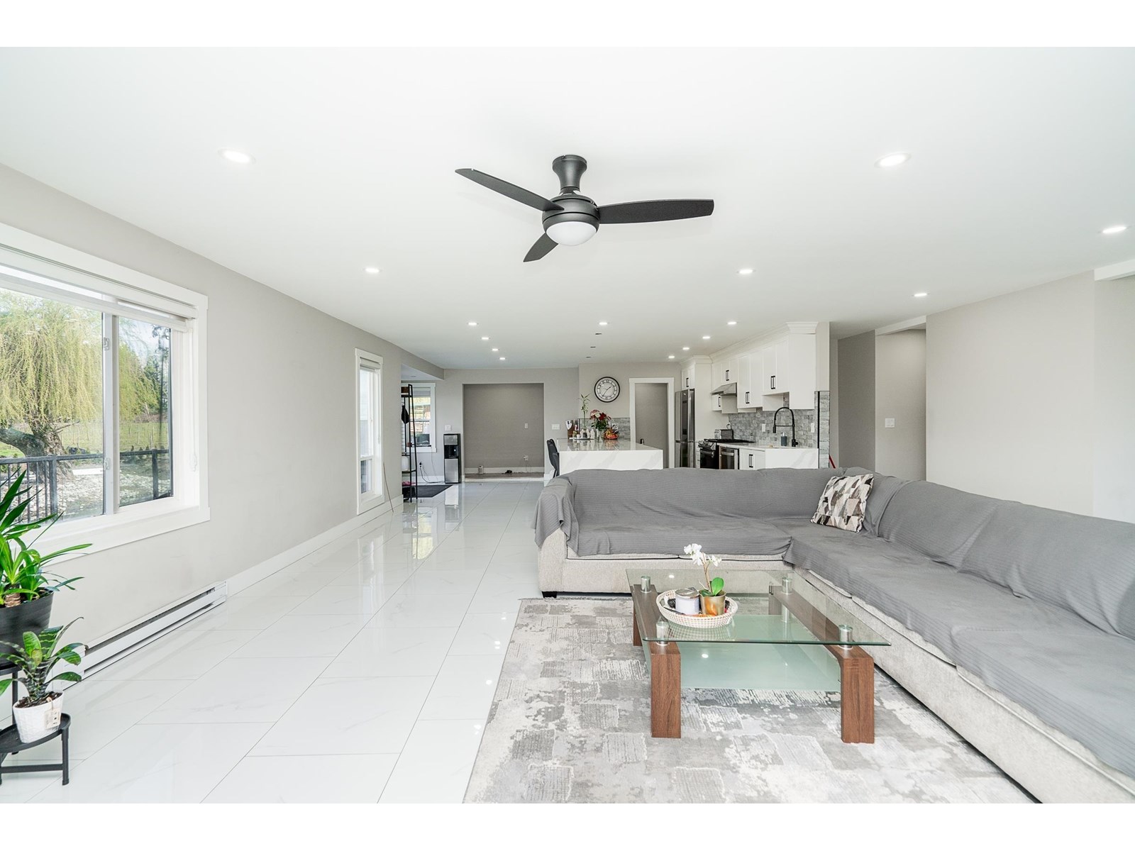 4272 GLADWIN ROAD