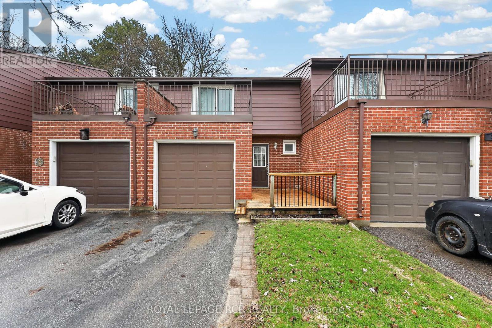 31 - 246 TUPPER BOULEVARD