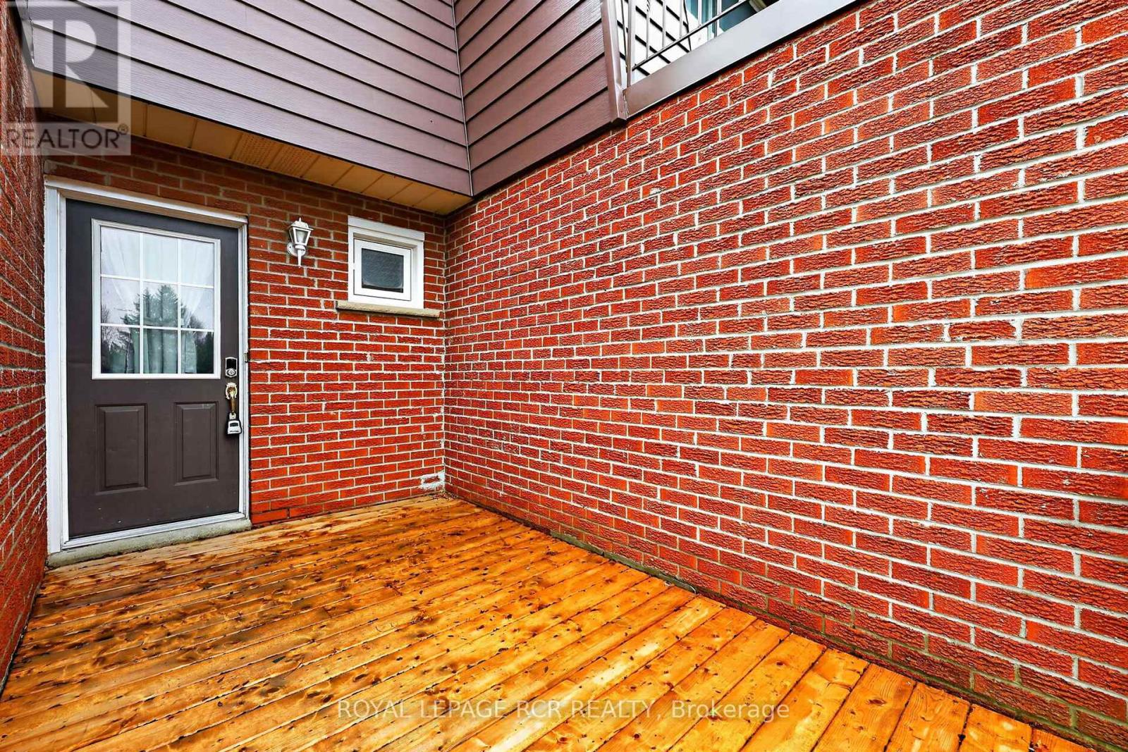 31 - 246 TUPPER BOULEVARD