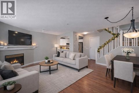 15 1015 LYNN VALLEY ROAD North Vancouver BC V7J1Z6