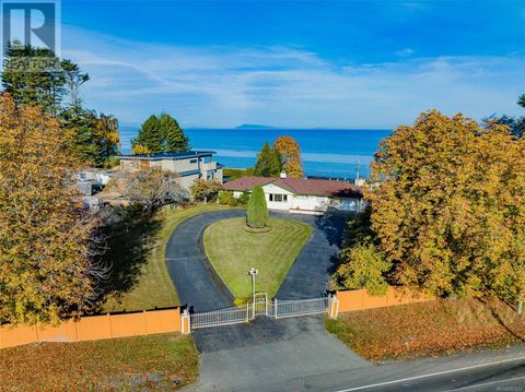 441 Memorial Ave Qualicum Beach BC V9K1G8