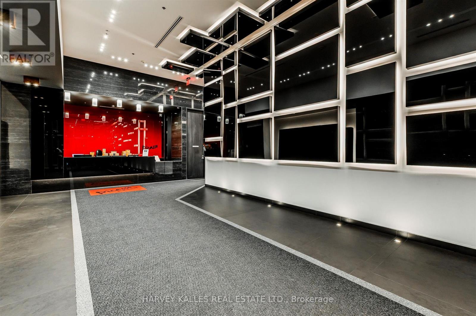 1508 - 318 RICHMOND STREET W