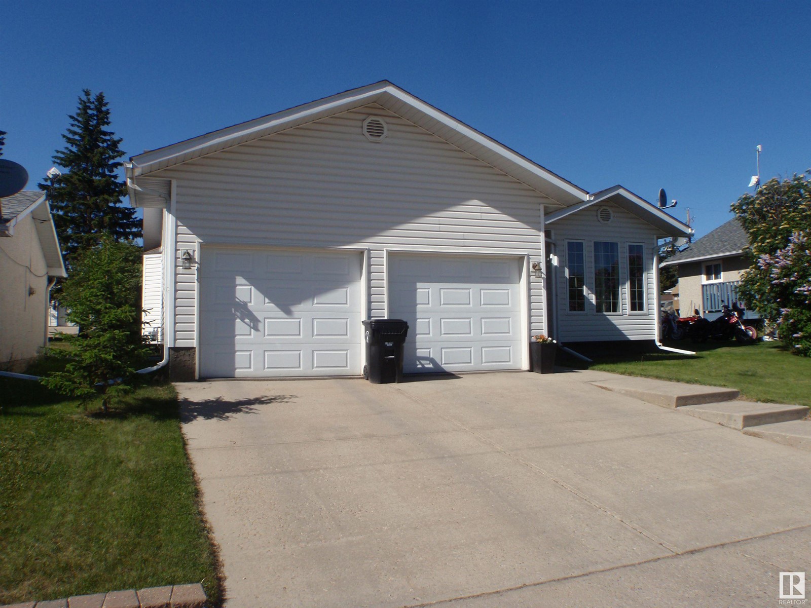 4412 53 AV