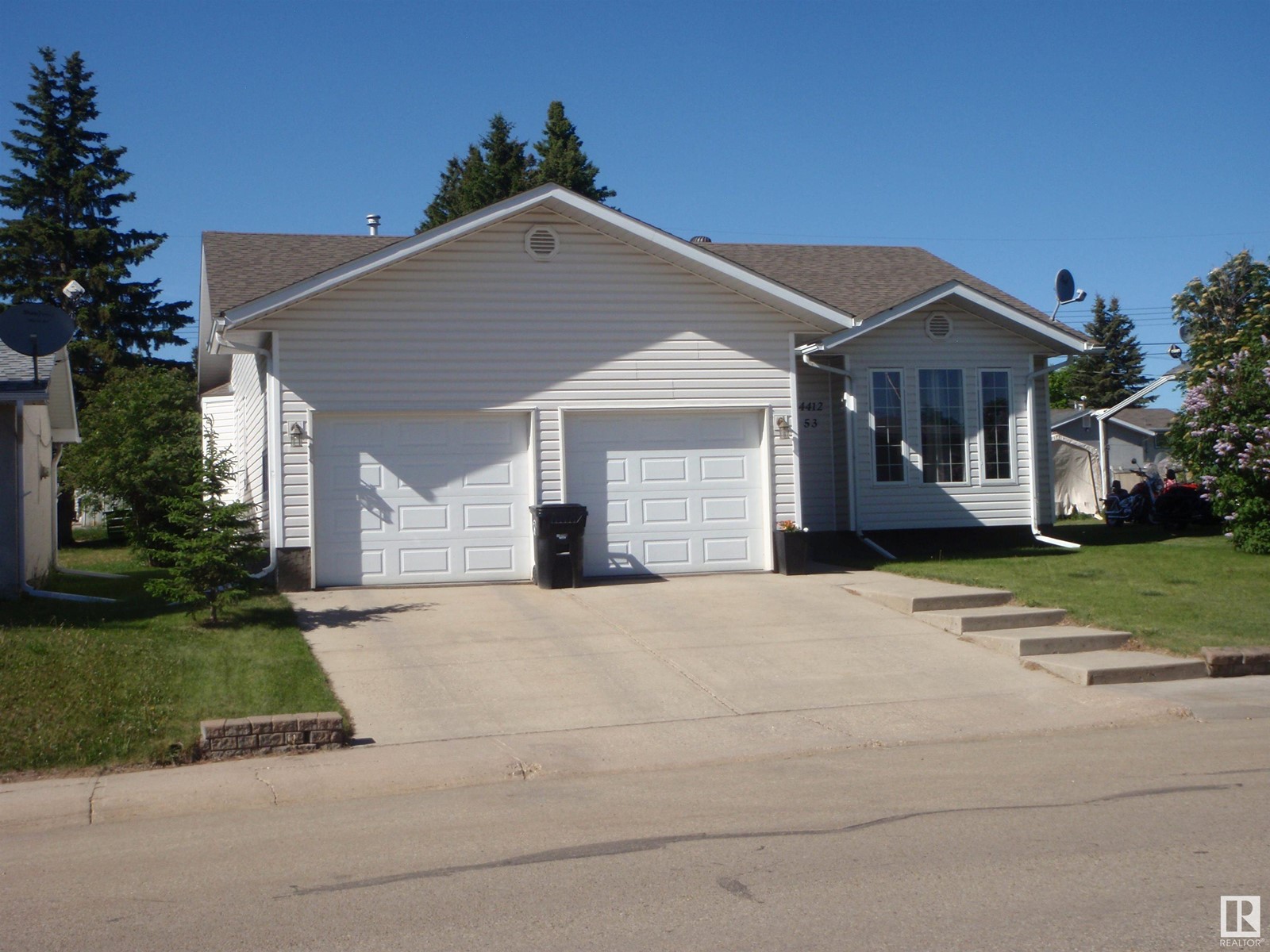 4412 53 AV