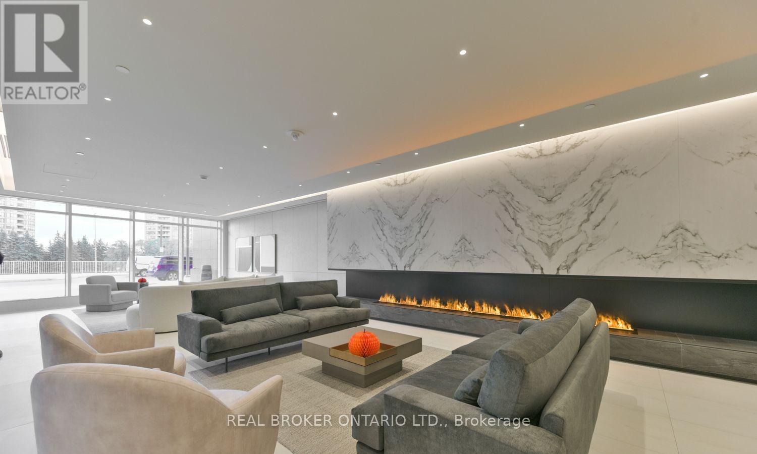 1902A - 30 UPPER MALL WAY