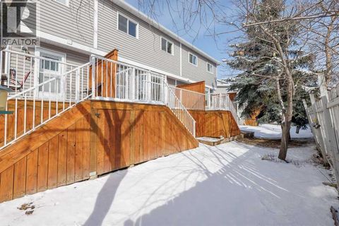 264 Cedarwood Park SW Calgary AB T2W5X6