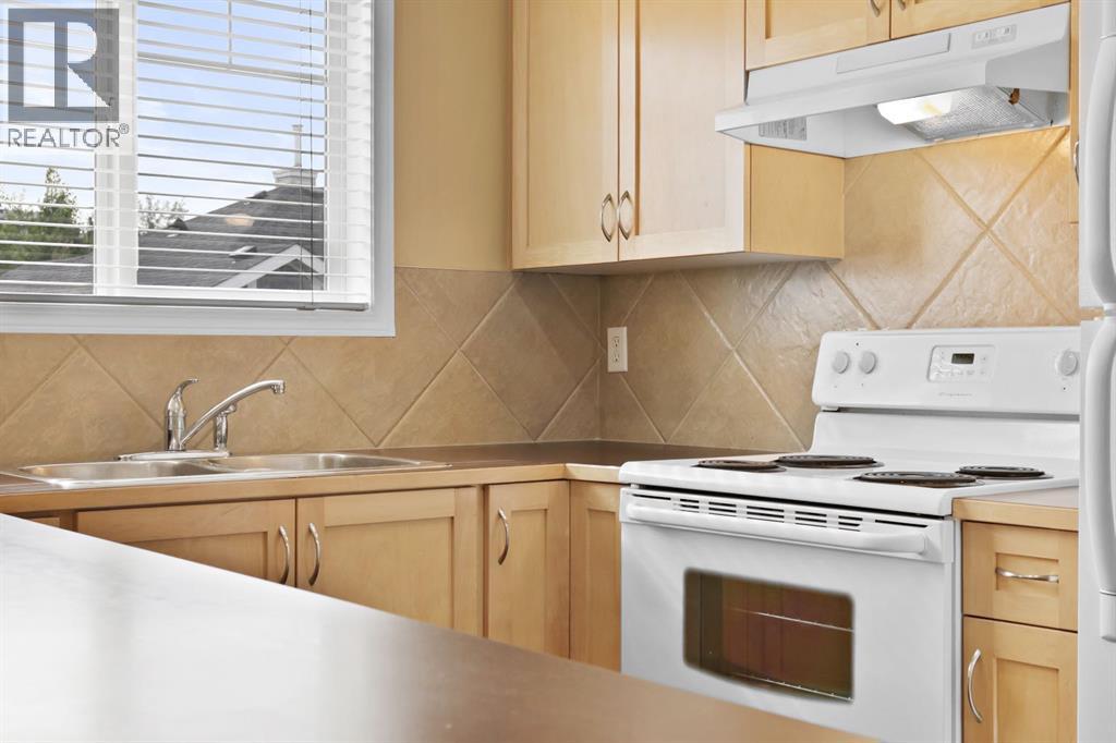 8318, 70 Panamount Drive NW