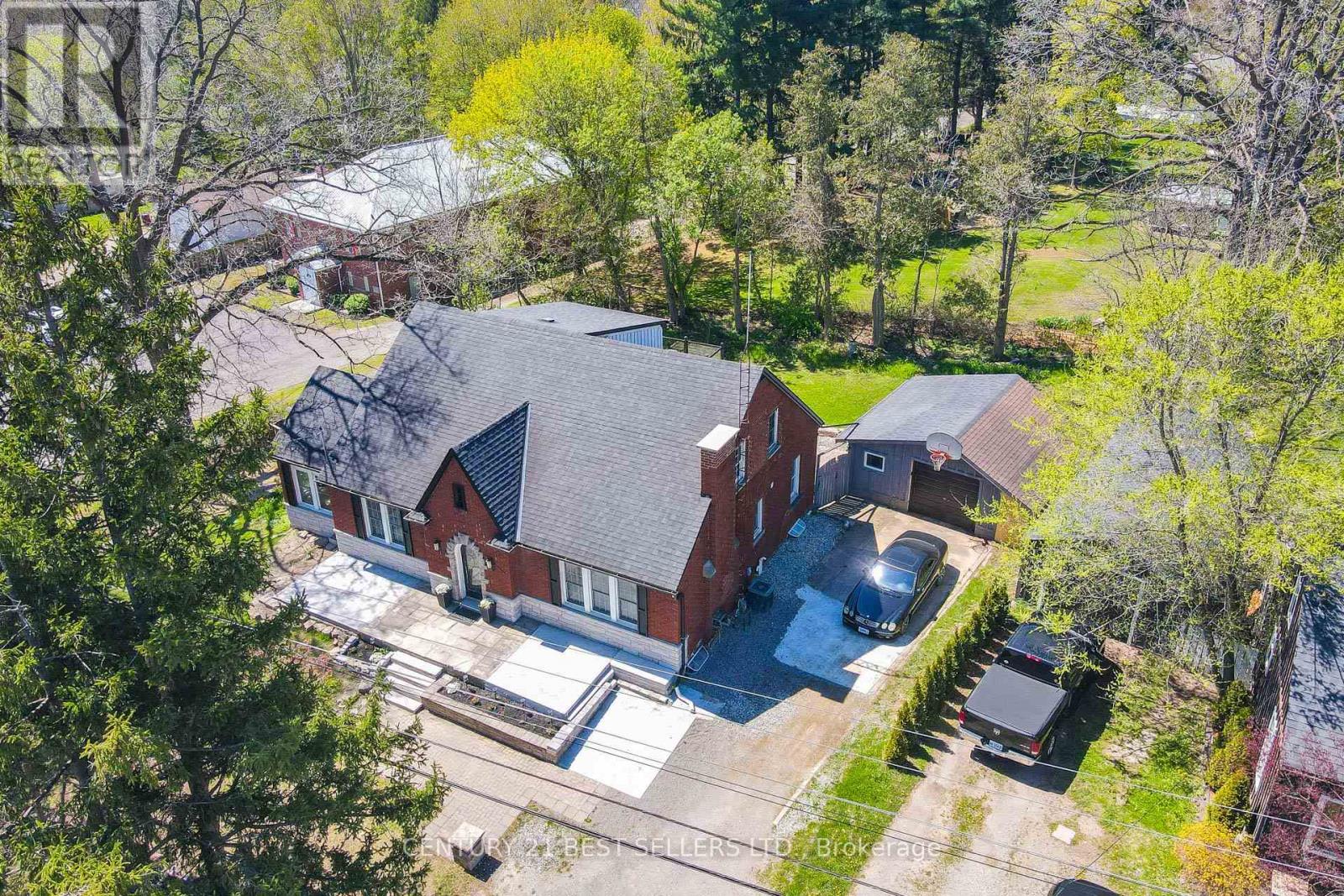933 HIGHWAY 6
