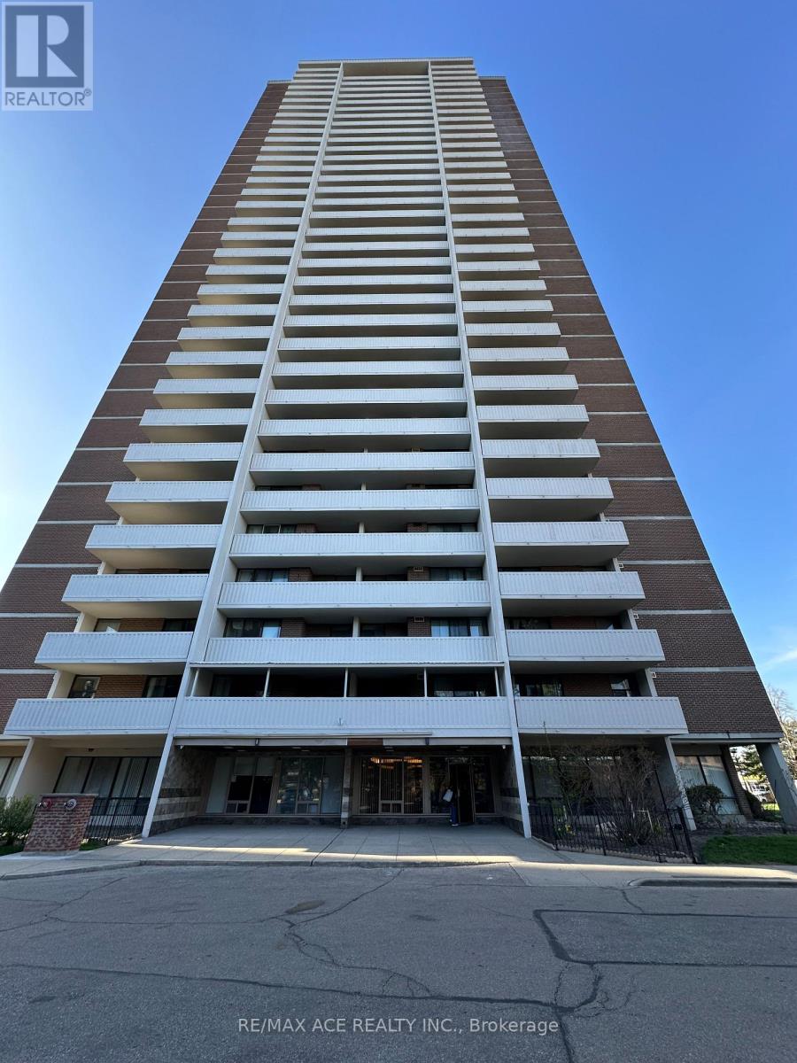 Photo 1 of 30 — 1504 - 10 TANGREEN COURT Unit 1504, Toronto (Newtonbrook West), ON M2M4B9
