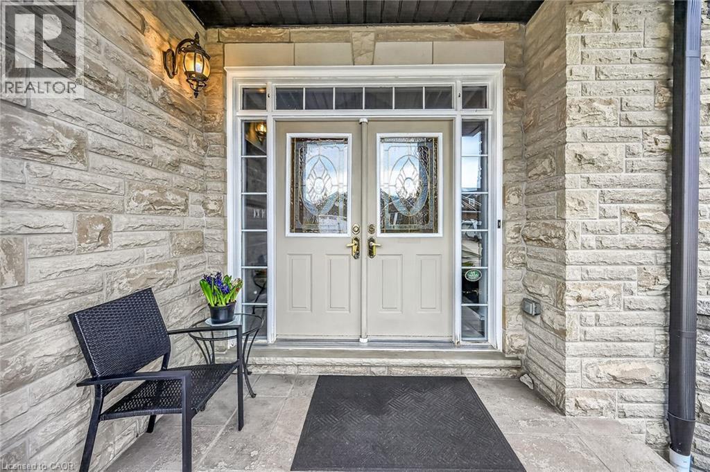 18 BELLSTONE Lane
