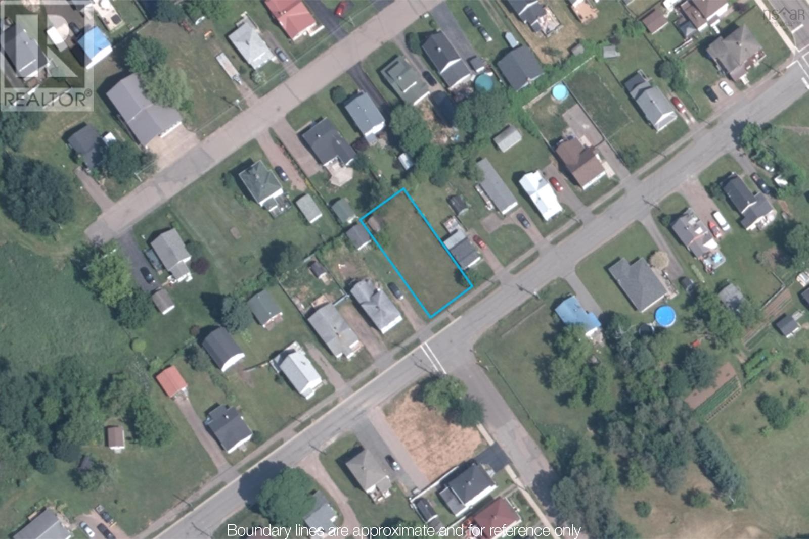 Photo 1 of 2 — 13 Cornwall Street, Amherst, NS B4H1H3