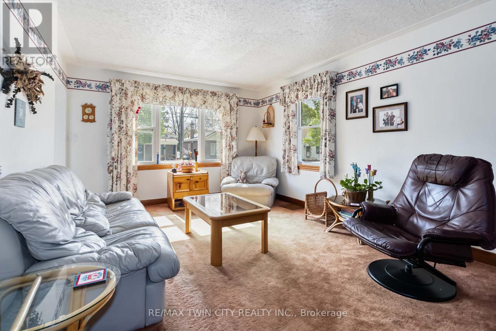 198 GRAND STREET