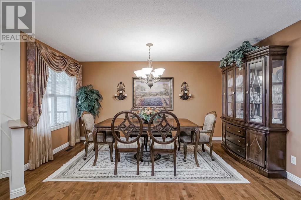 196 Everwillow Park SW