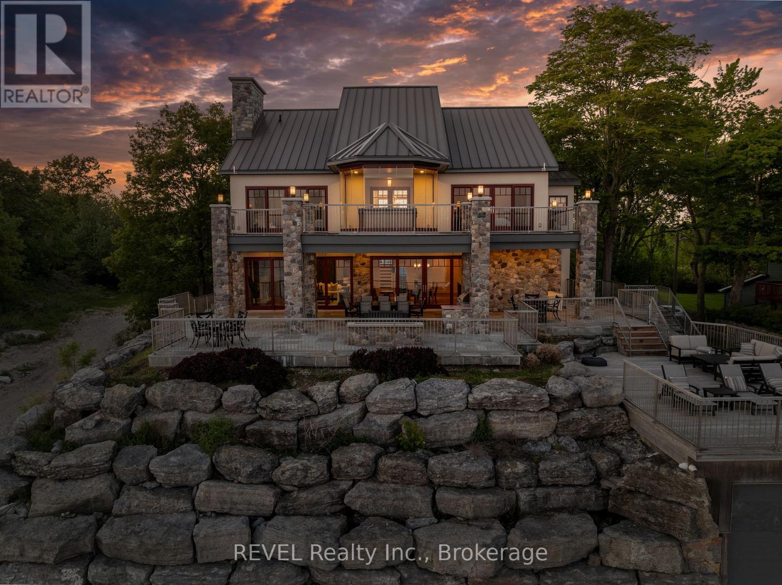 3067 THUNDER BAY ROAD