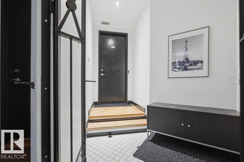 #104 10330 104 ST NW