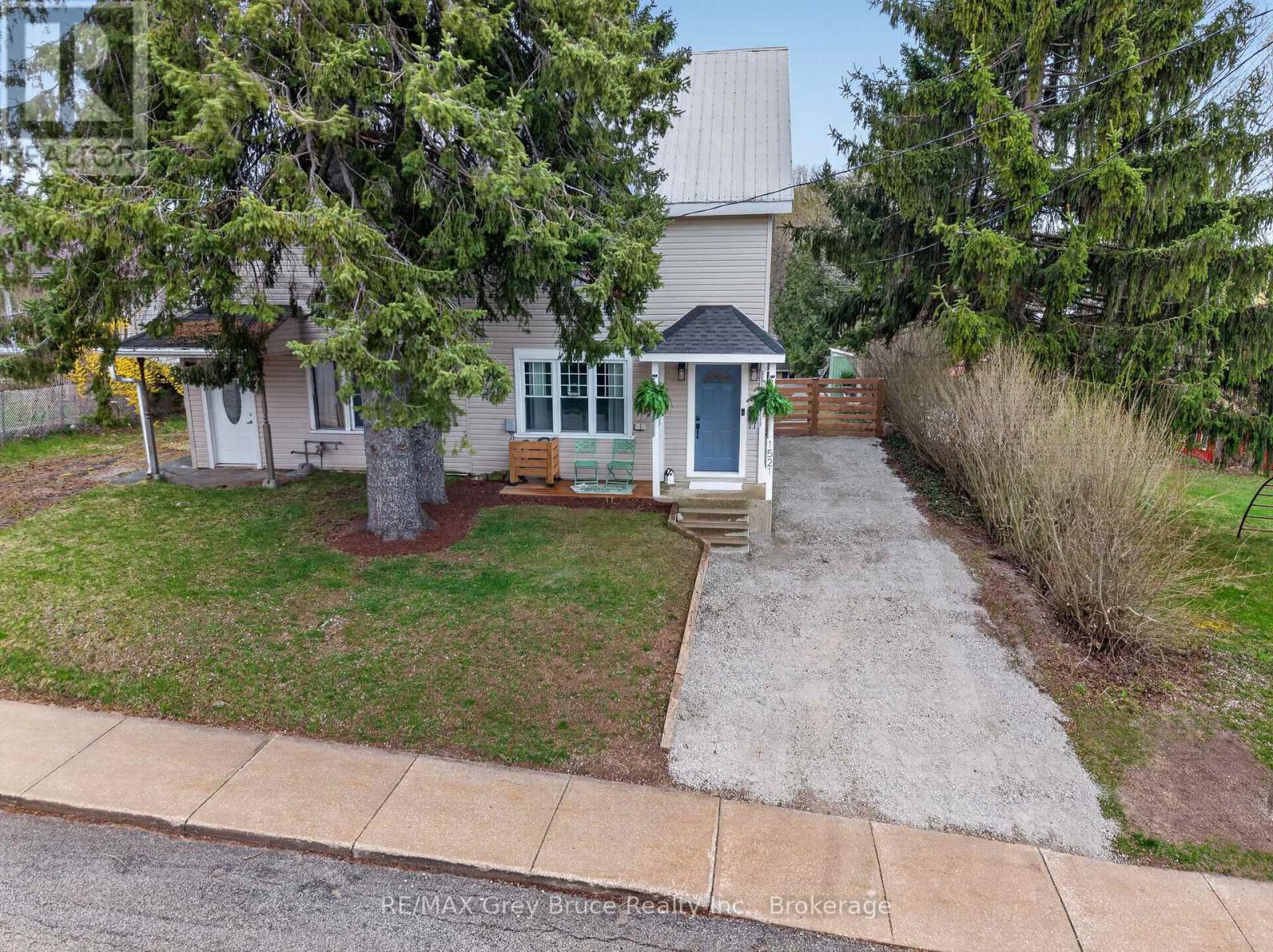 1521 7TH AVENUE W