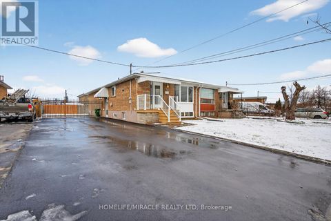 18 RUBYDALE GARDENS Toronto (Humber Summit) ON M9L1B9