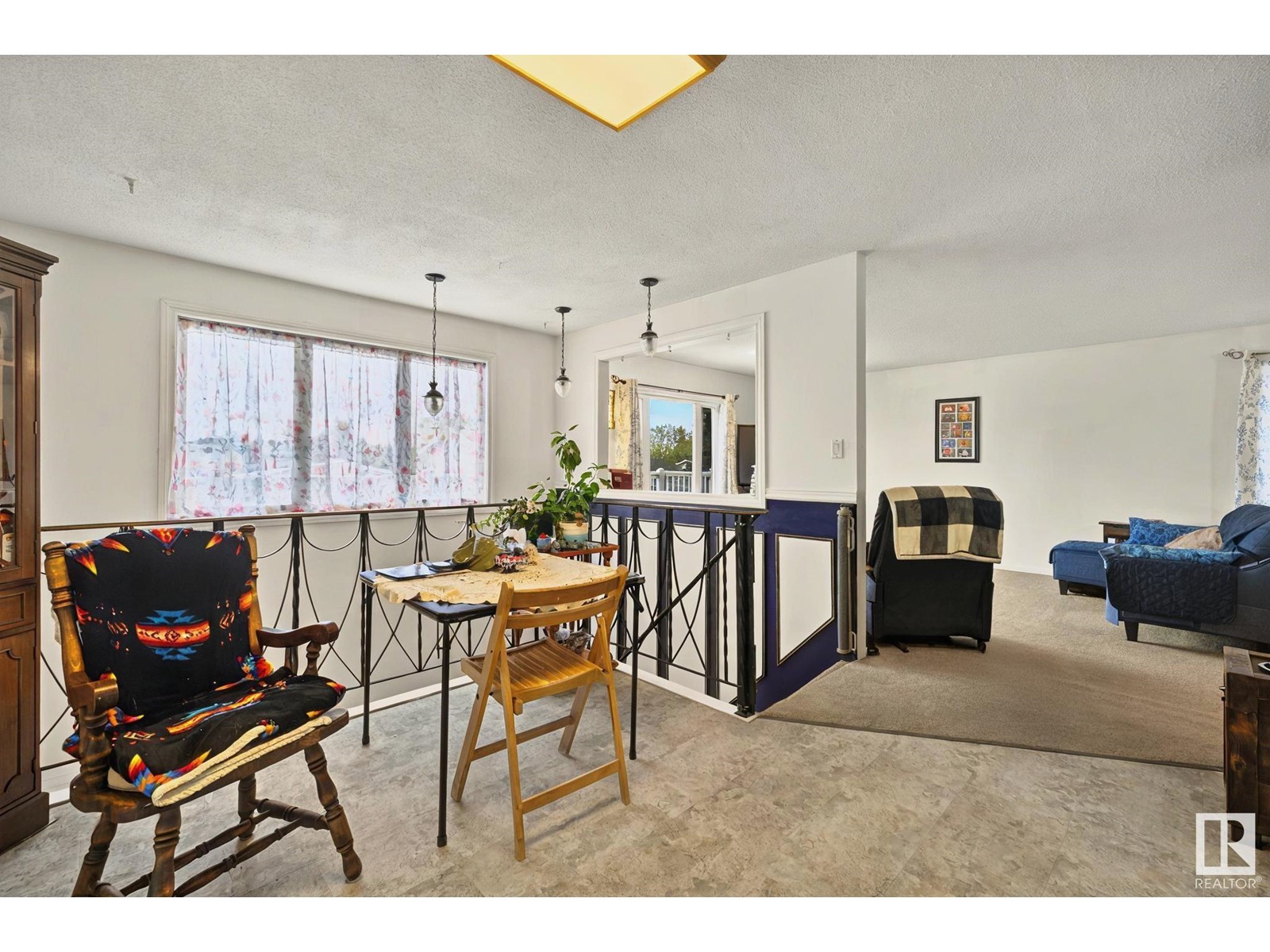 10420 32 AV NW