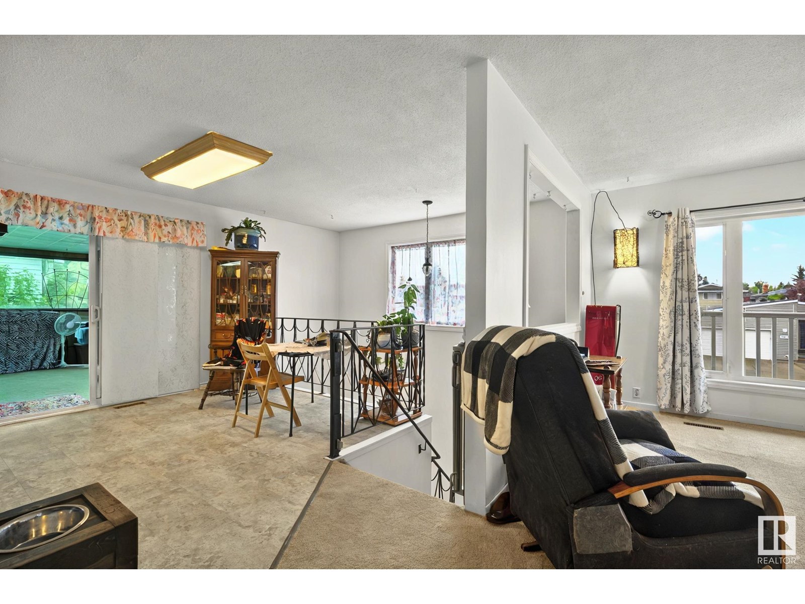 10420 32 AV NW