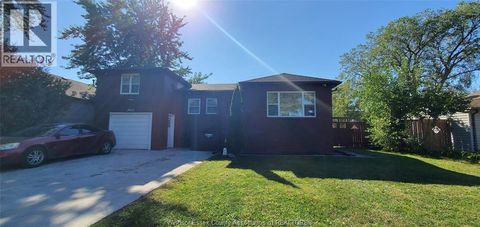 3025 WOODLAWN AVENUE Windsor ON N8W2H8