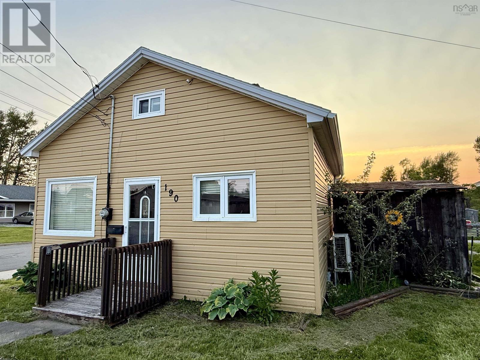 190 Brookside Street - Photo 3