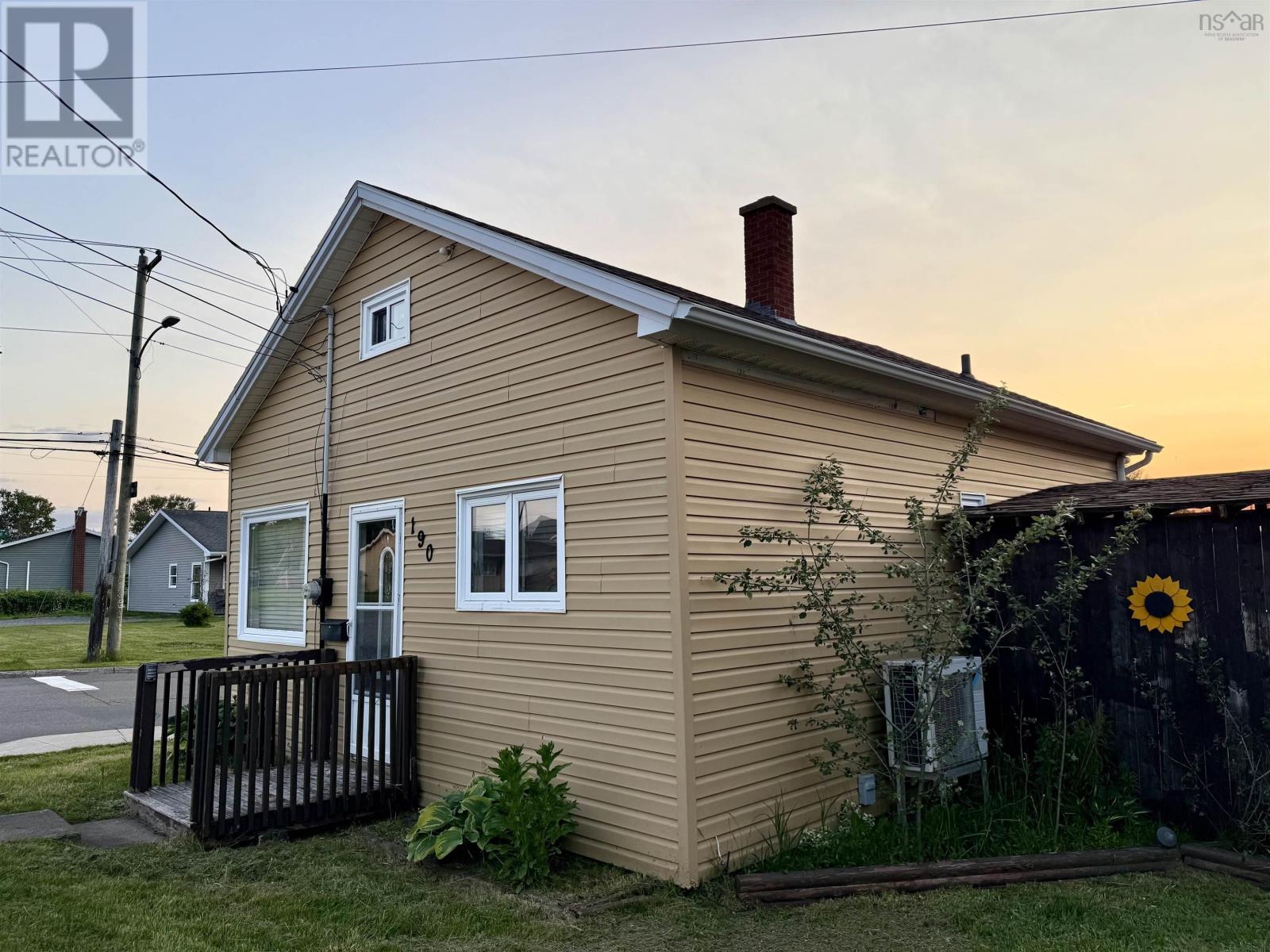 190 Brookside Street - Photo 2