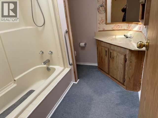 198, 99 Arbour Lake Road NW