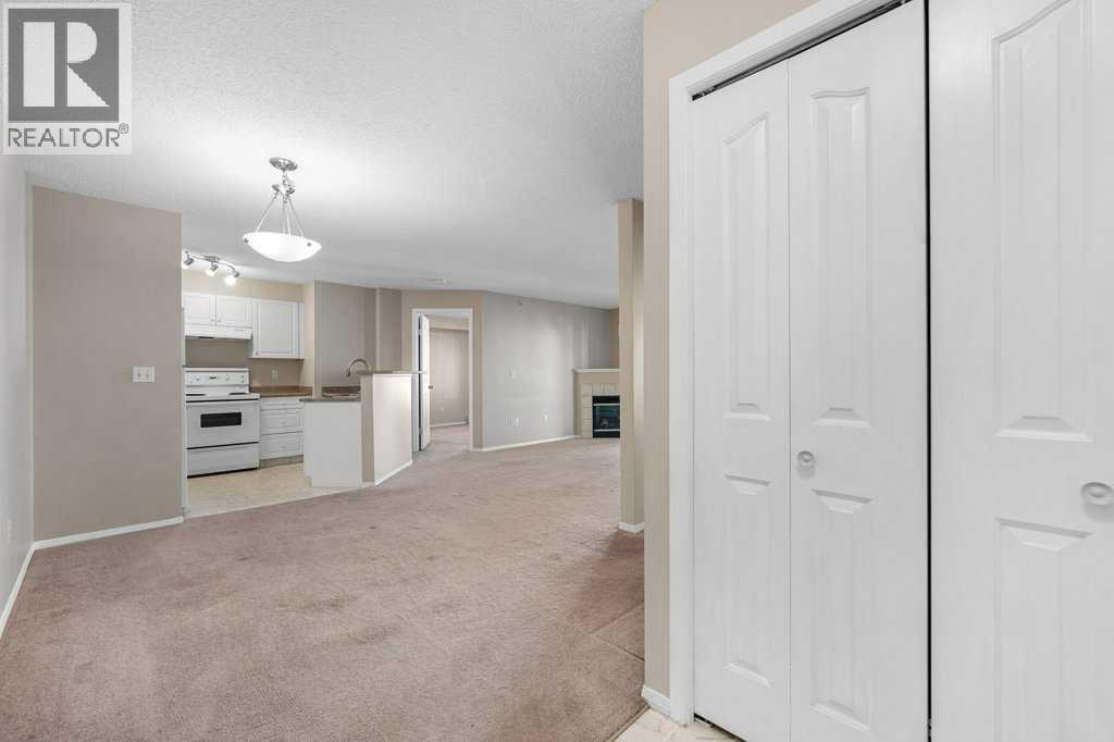 1410, 17 Country Village Bay NE