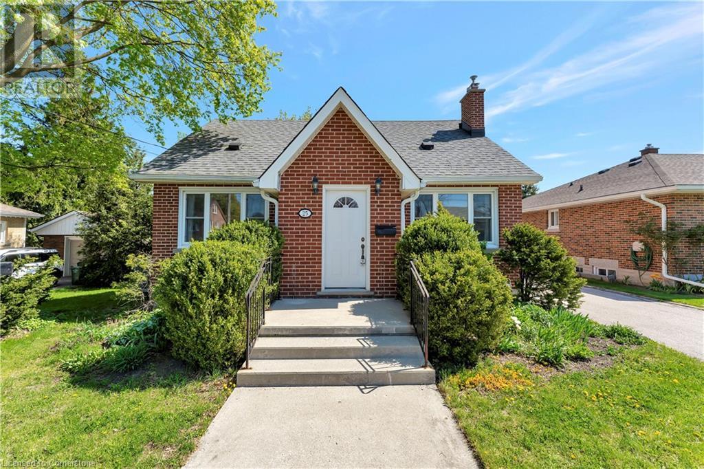 25 ROSEWOOD Avenue