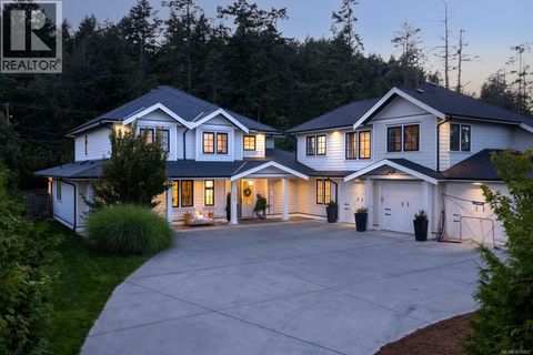 10730 Bayfield Rd North Saanich BC V8L5S5