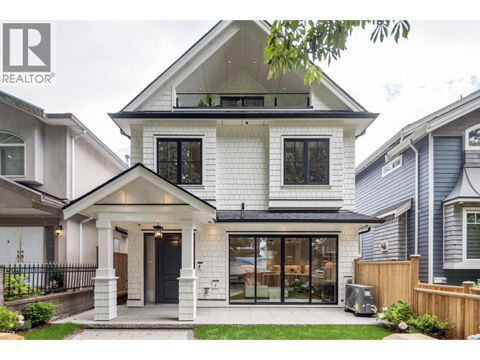 2 250 E 39TH AVENUE Vancouver BC V5W1K2
