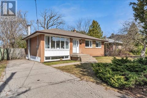 441 VALLEY Drive Oakville ON L6L4L7