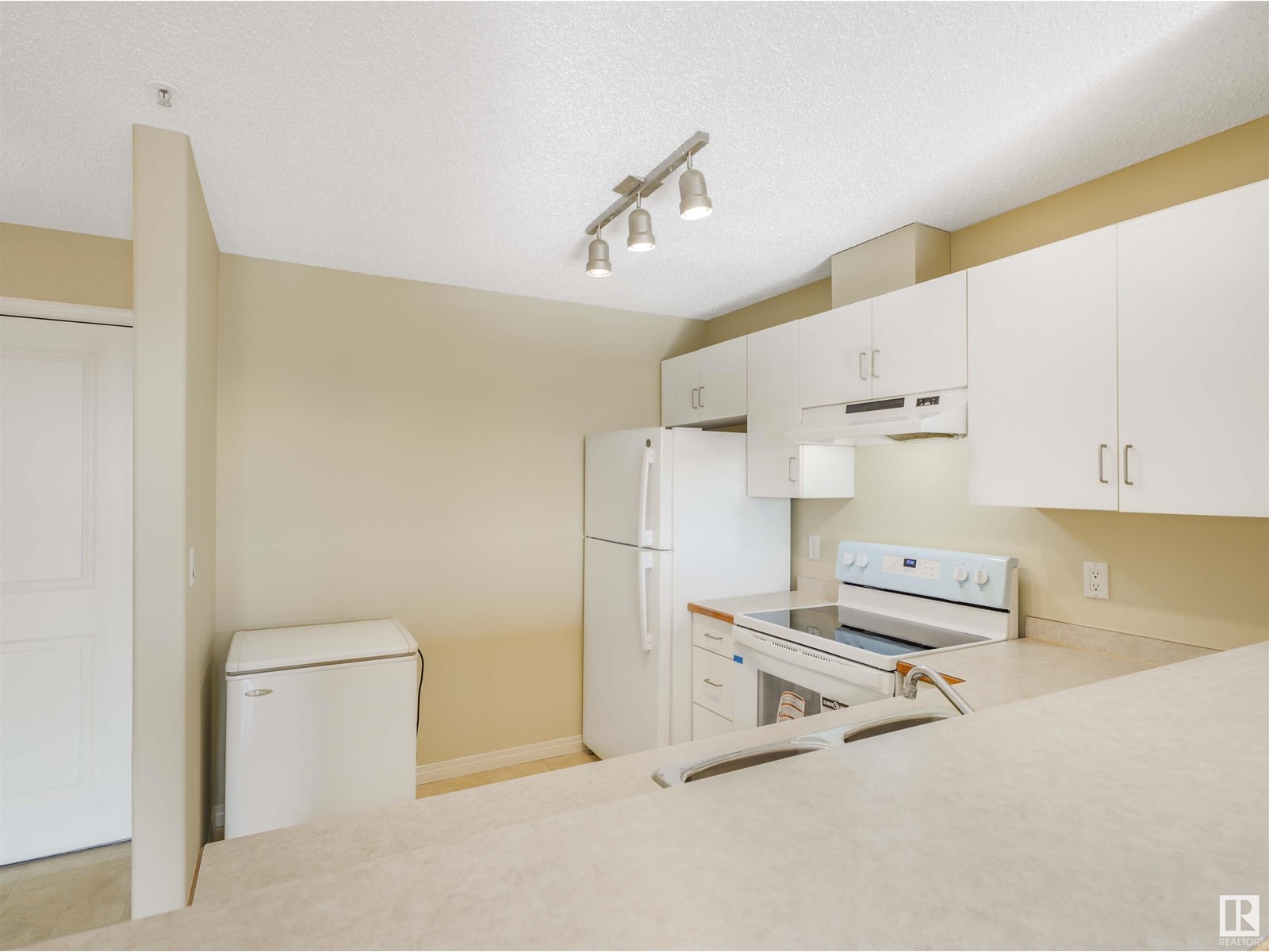 #319 14708 50 ST NW
