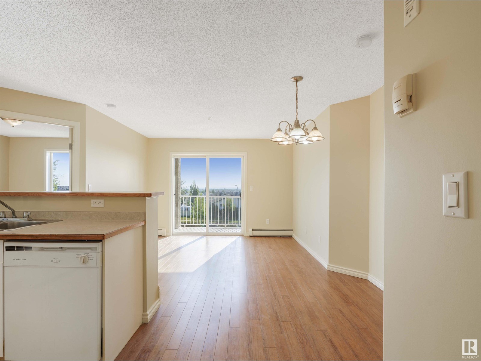 #319 14708 50 ST NW