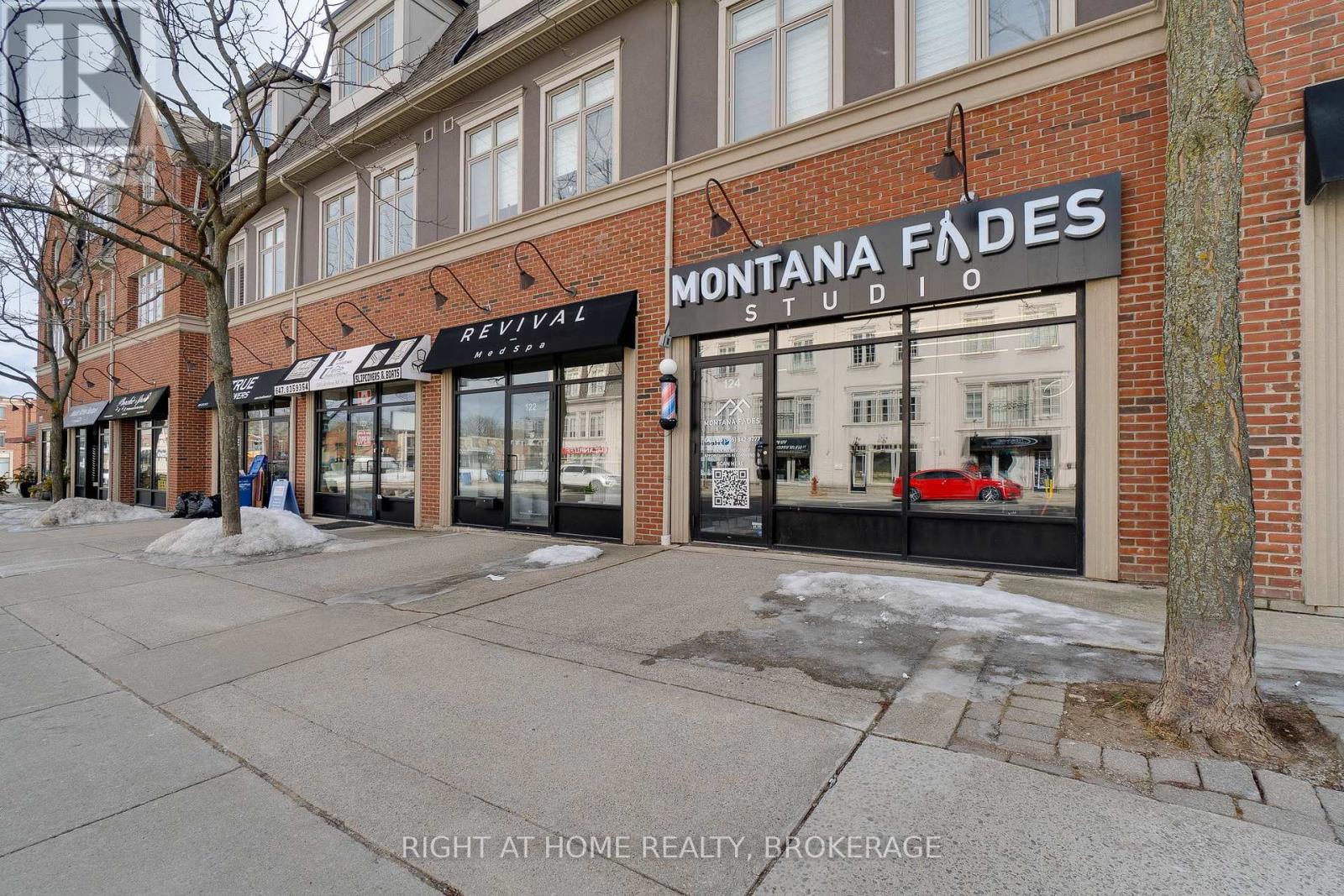 122 LAKESHORE ROAD W