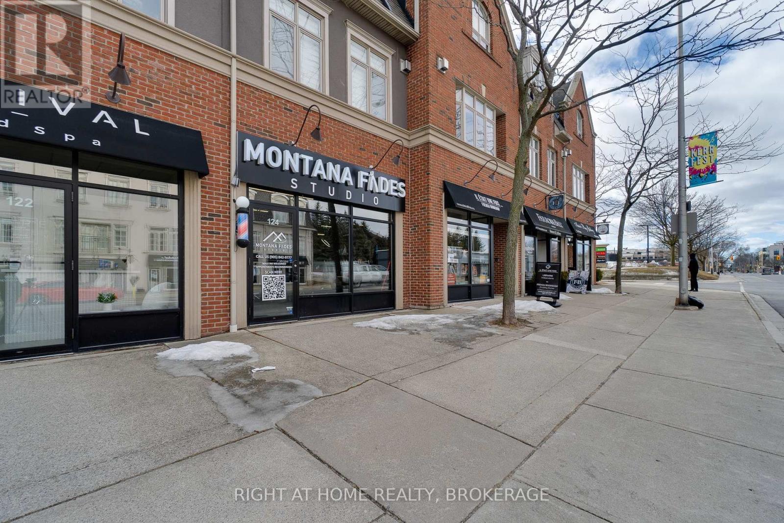 122 LAKESHORE ROAD W