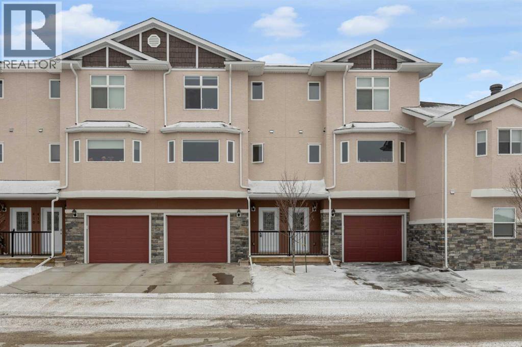 420 Strathcona Circle