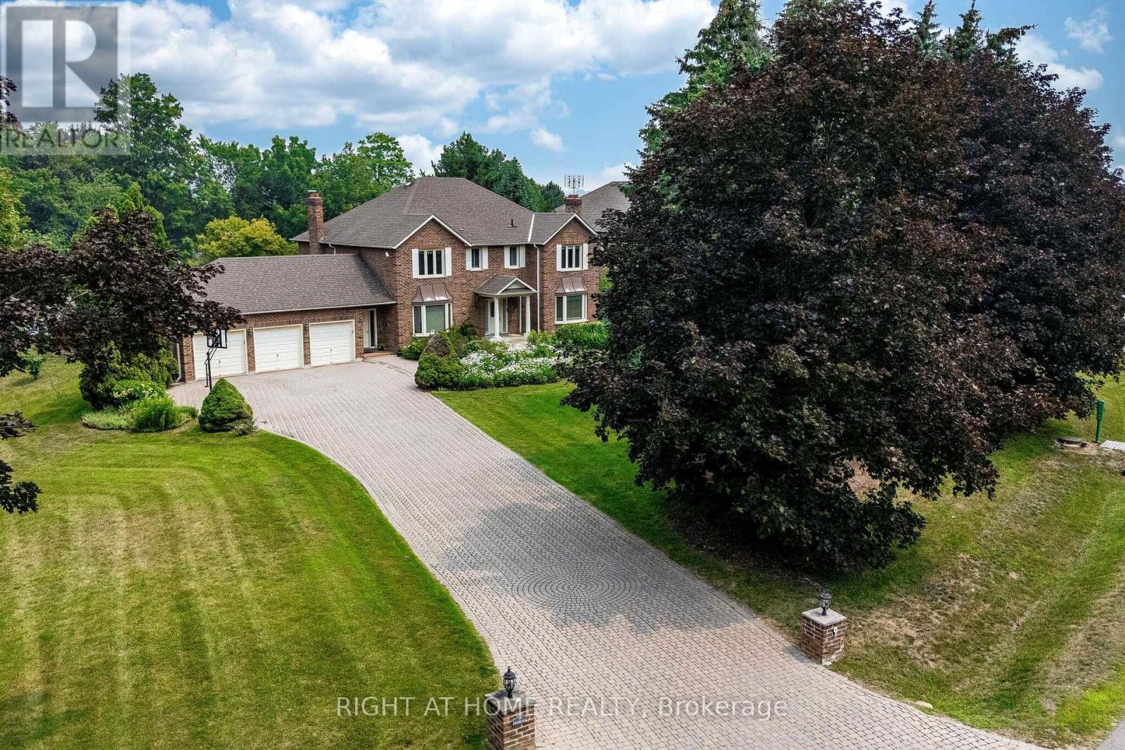 9 GLENRIDGE DRIVE