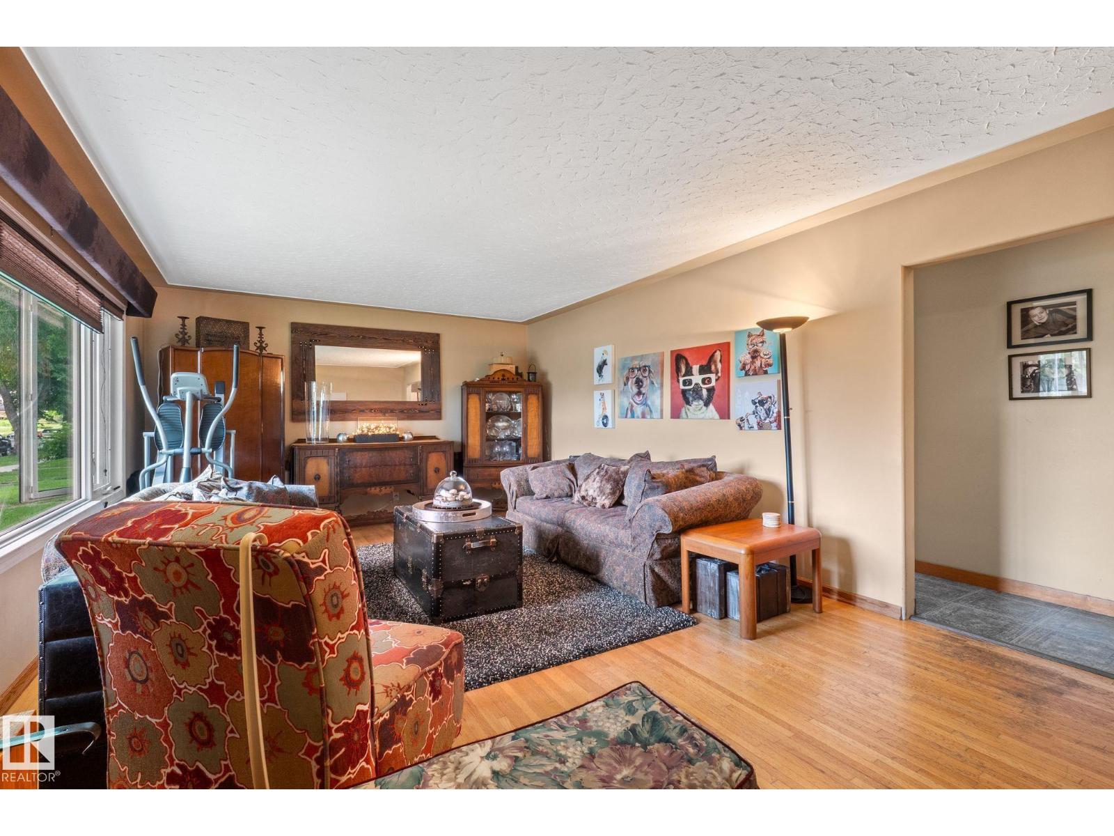12115 53 ST NW