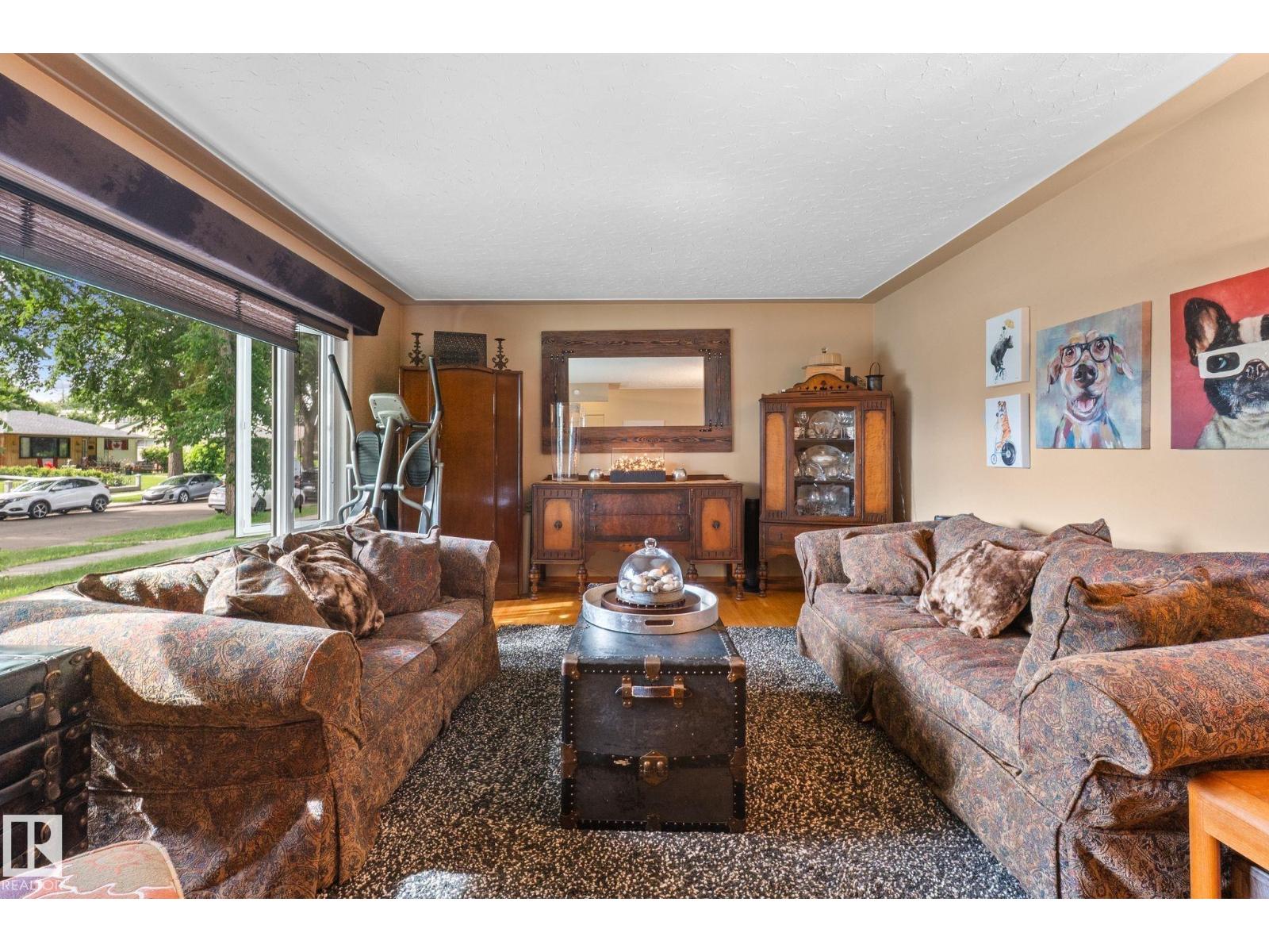 12115 53 ST NW