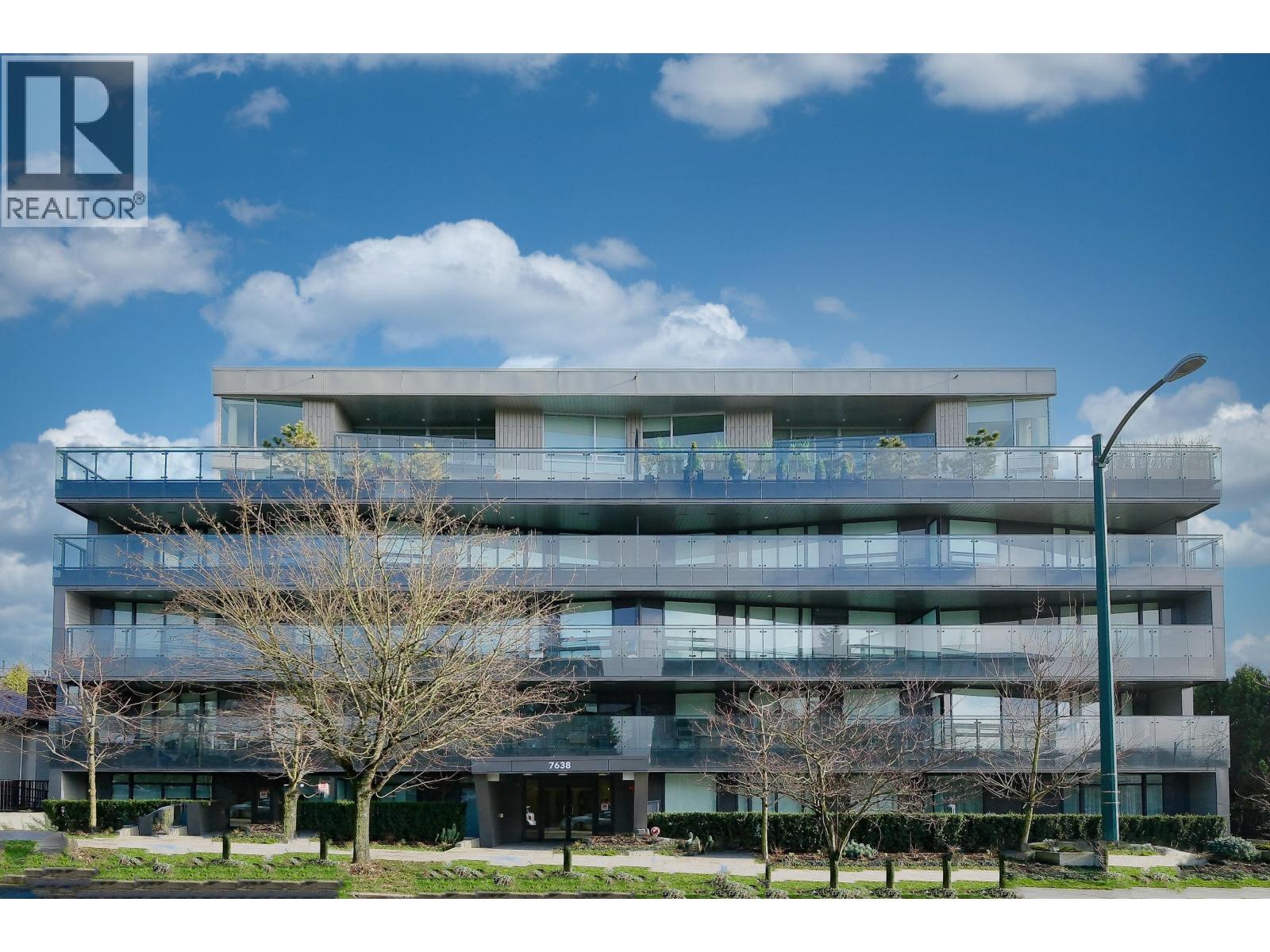 602 7638 CAMBIE STREET