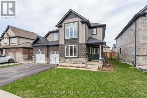 16 ANDERSON CRESCENT Stratford ON N5A3S5