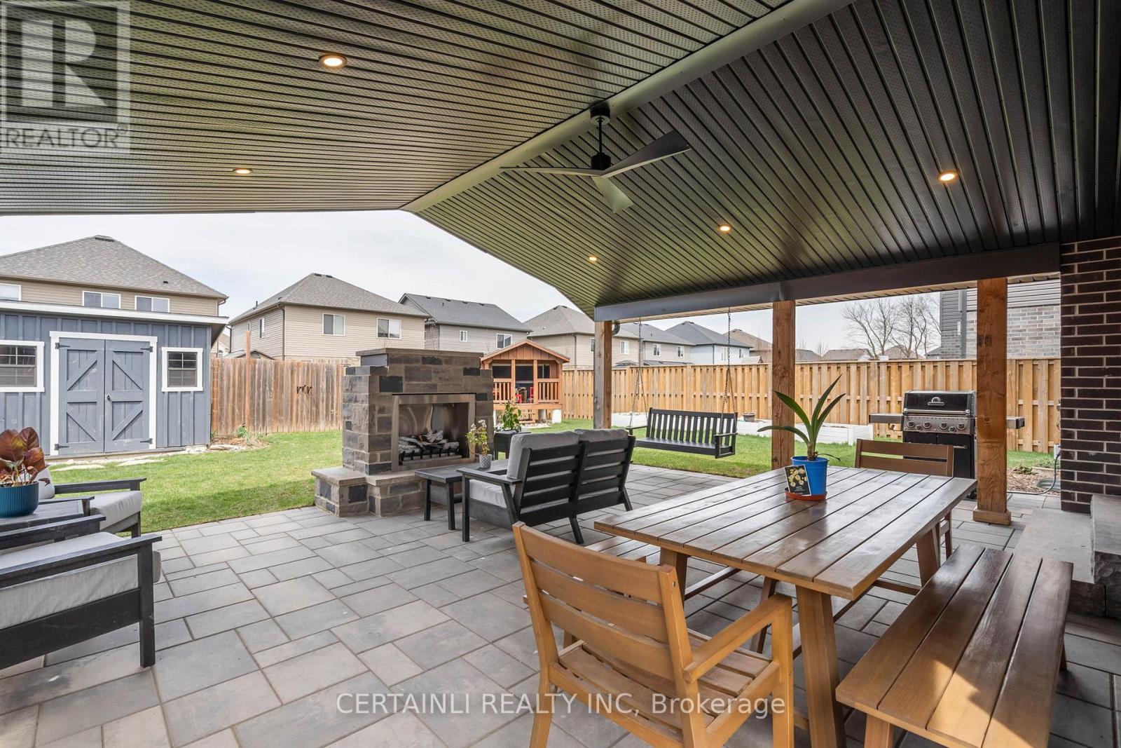 16 ANDERSON CRESCENT