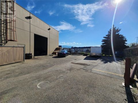 2714 Highway 97 N Highway Unit# 112 Kelowna BC V1X4J7