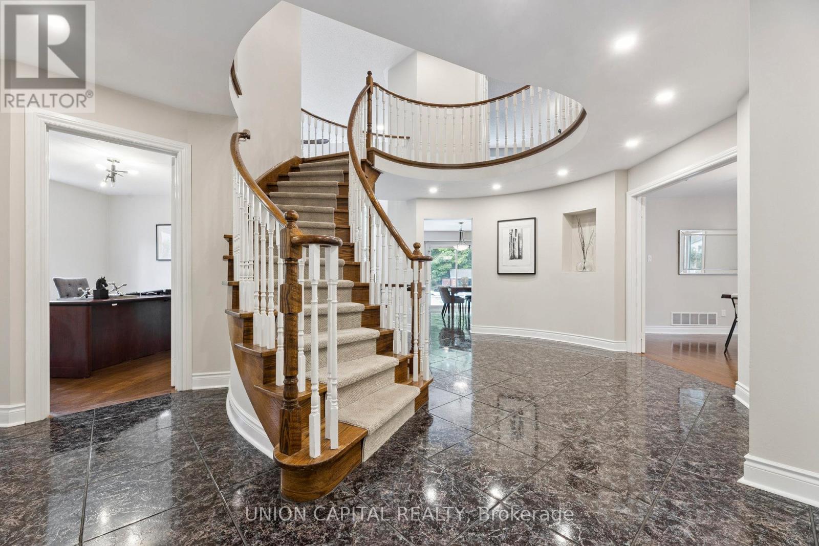 86 CHARING CRESCENT